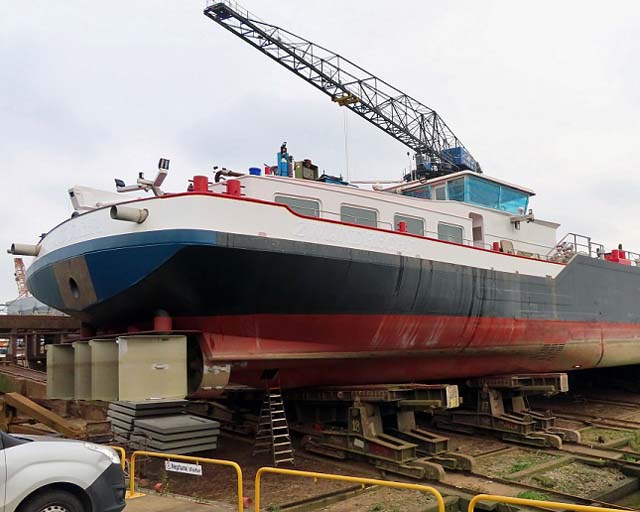 DAMEN SUPPLIES ROTOR MANOEUVRING SYSTEMS FOR SHALLOW-DRAUGHT TANKERS DAMEN SUPPLIES ROTOR MANOEUVRING SYSTEMS FOR SHALLOW-DRAUGHT TANKERS