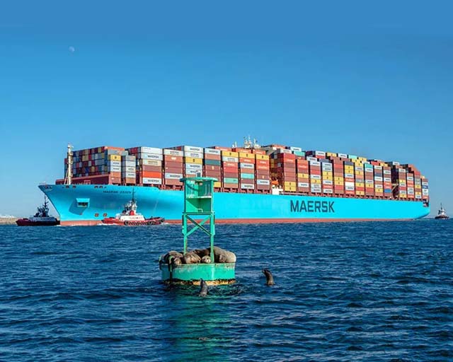 MAERSK BRINGS DECARBONISATION TARGETS FORWARD