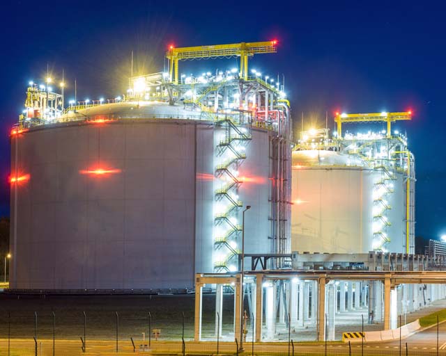 Lng,Terminal,In,Swinoujscie,poland.night,Photo LNG terminal