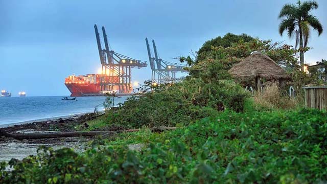 maersk-green Maersk e-methanol fuel