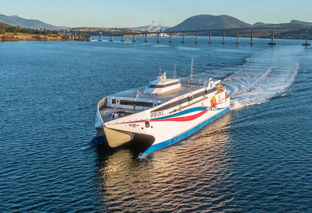 incat-korea Incat Santa Monica 1