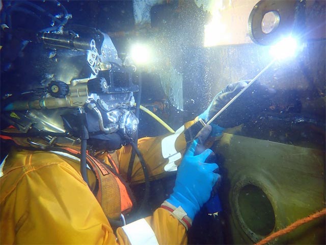 Wartsila Underwater scrubber repair
