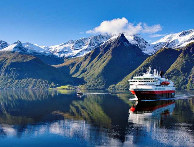 hurti-norway Hurtigruten Norway coast