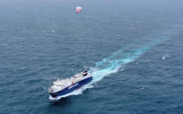 Seawing kite on ro-ro ship (Airseas)