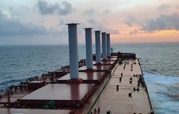 Norsepower rotor sails on bulker (Norsepower)