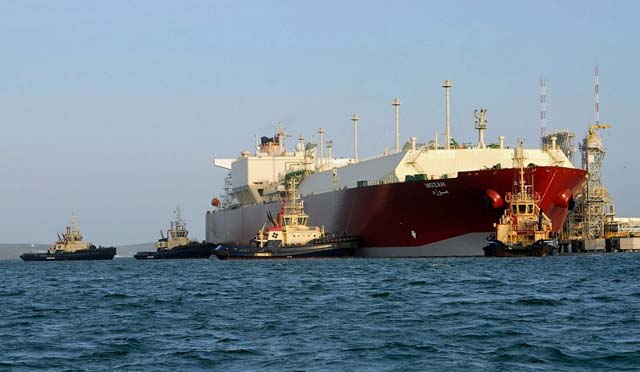 Svitzer switch to HVO at South Hook (Svitzer)