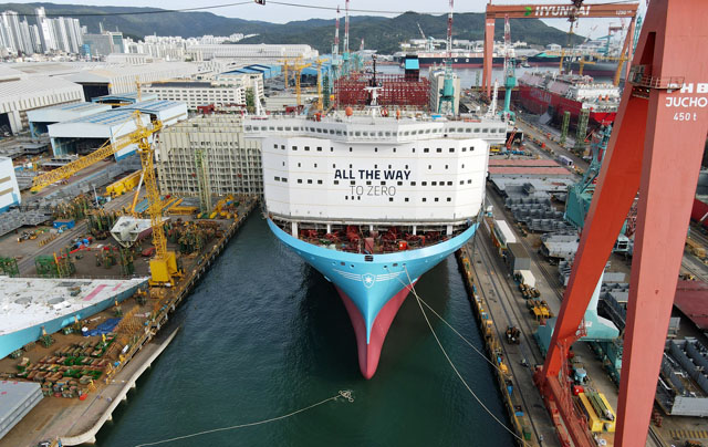 Maersk methanol containership (Maersk)