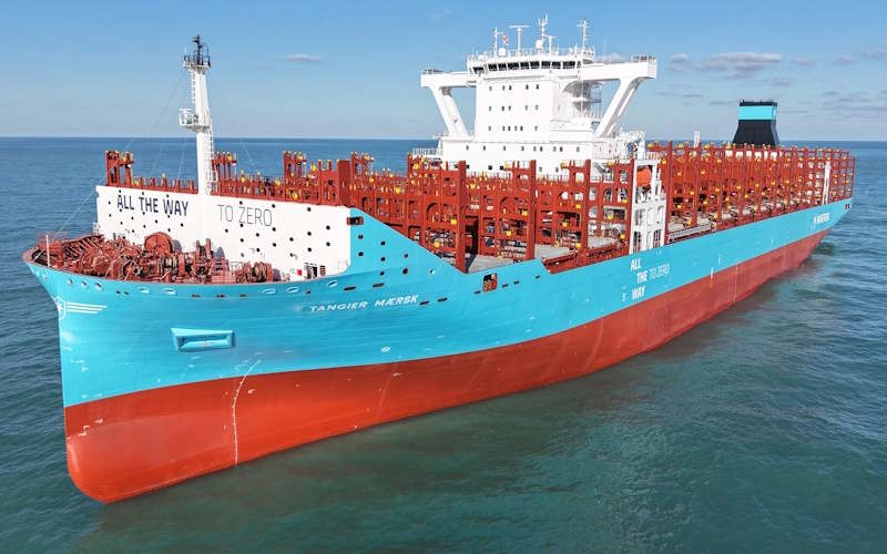 HEMPEL HELPS MAERSK DECARBONISE