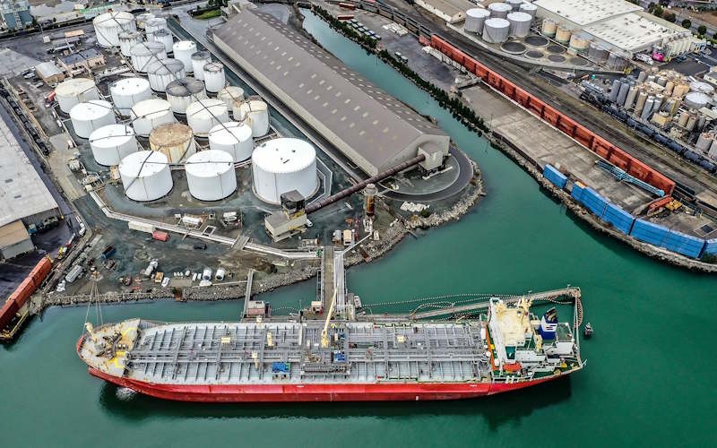 AT-BERTH EMISSIONS CAPTURE AGREEMENT FOR CALIFORNIA TERMINAL