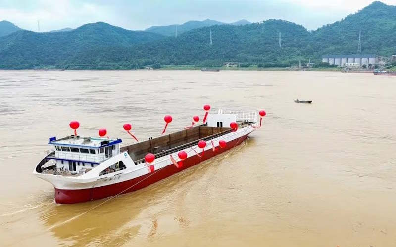 CHINA LAUNCHES H2-POWERED INLAND CARGO SHIP