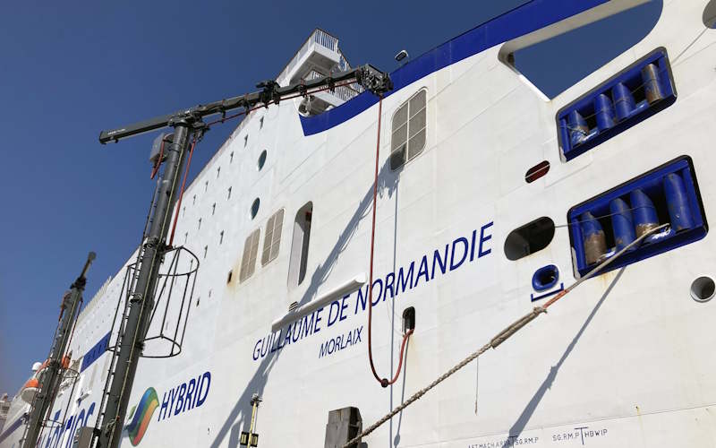 Shore-Power bf Sore power (Brittany Ferries)